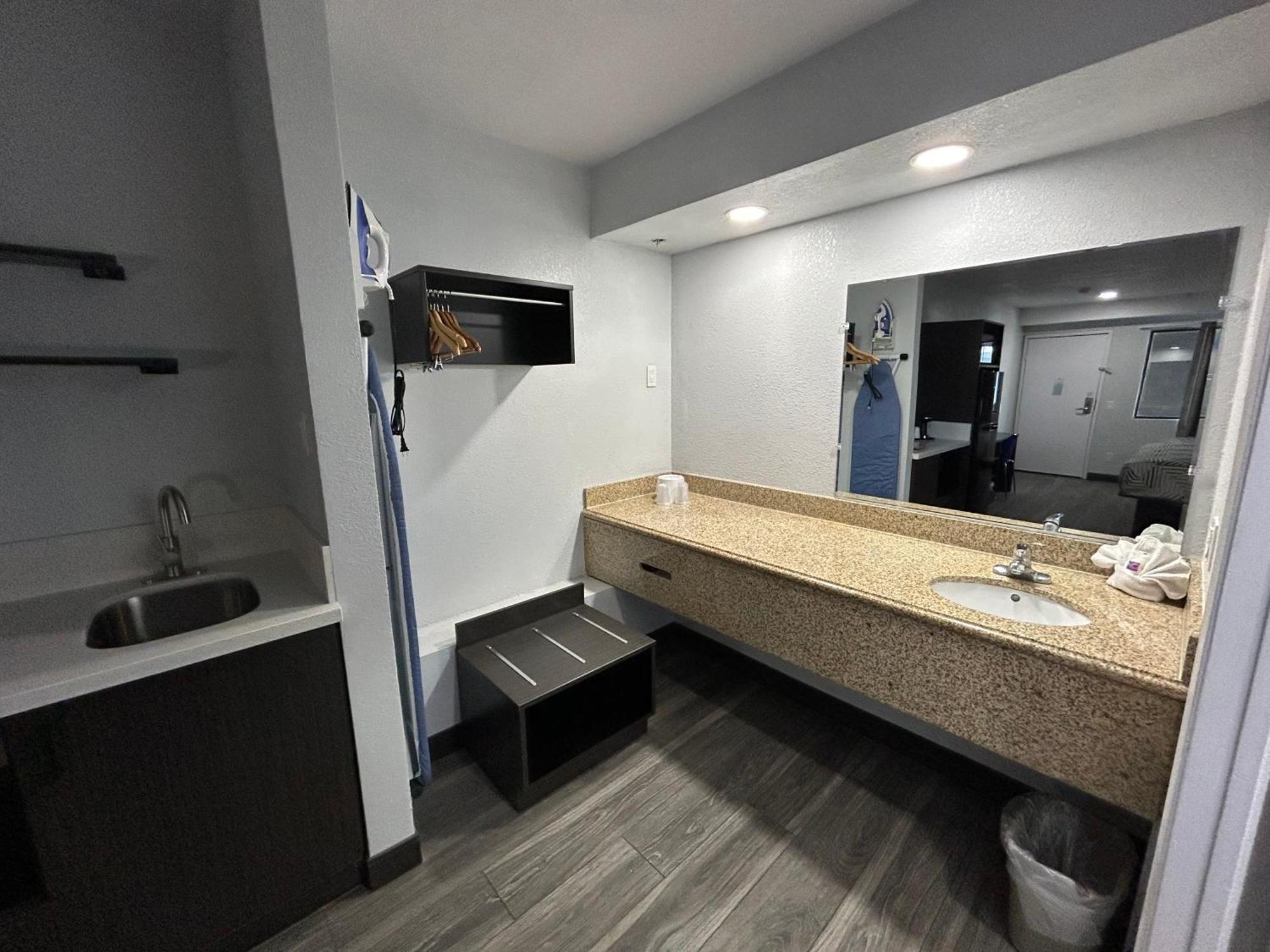 Studio 6 Bakersfield, Ca South المظهر الخارجي الصورة